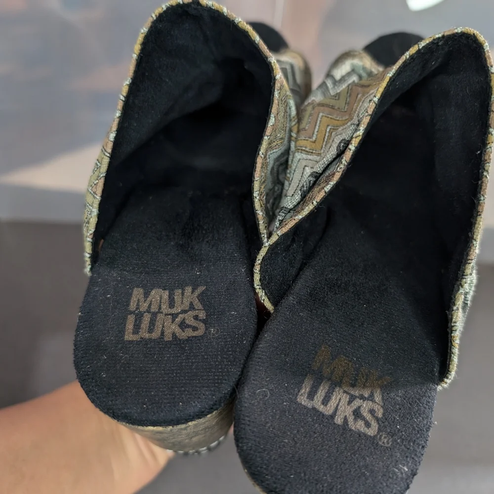 Muk Luks Peyton 9 mod zigzag platform 1